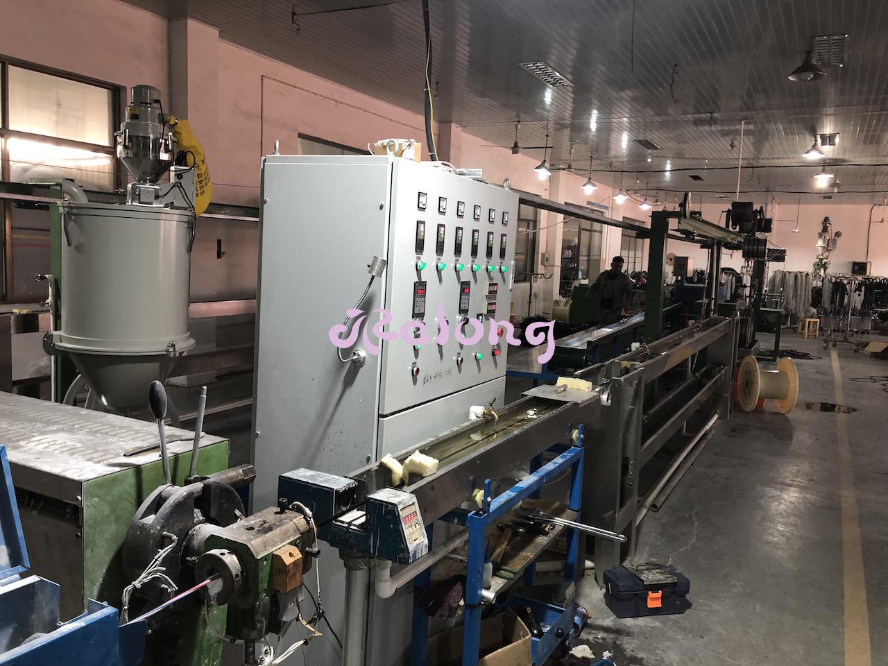 Custom trailer light harness kits Custom trailer light harness kits